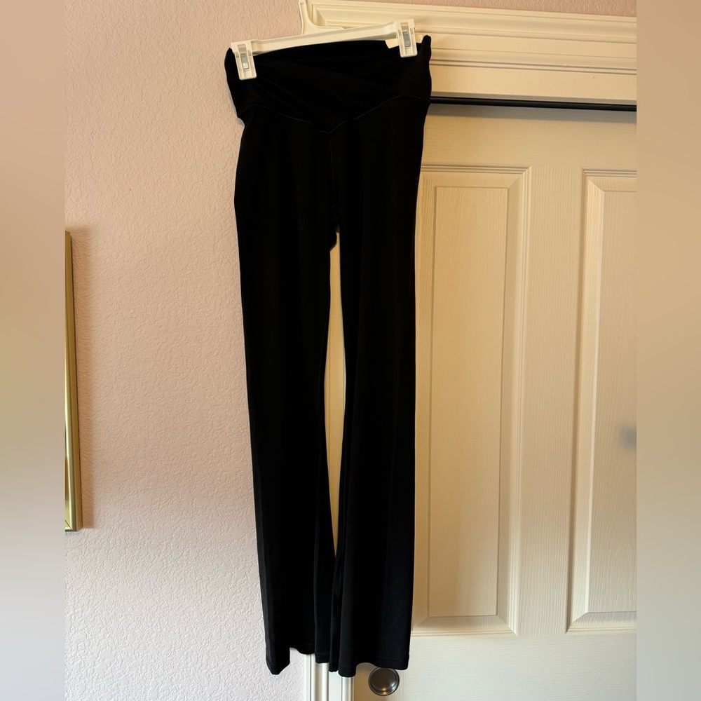 NWT Aerie Offline Crossover Flare Leggings, black, size L